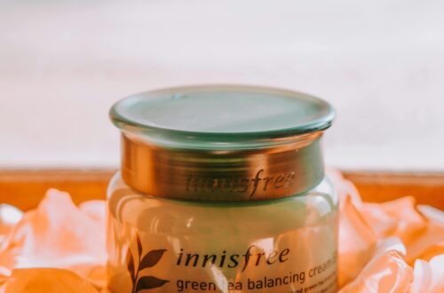 does moisturizer age your skin